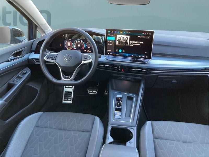 Gebraucht VW Golf VIII 150 PS (110 kW) 2025 Blau Kleinwagen