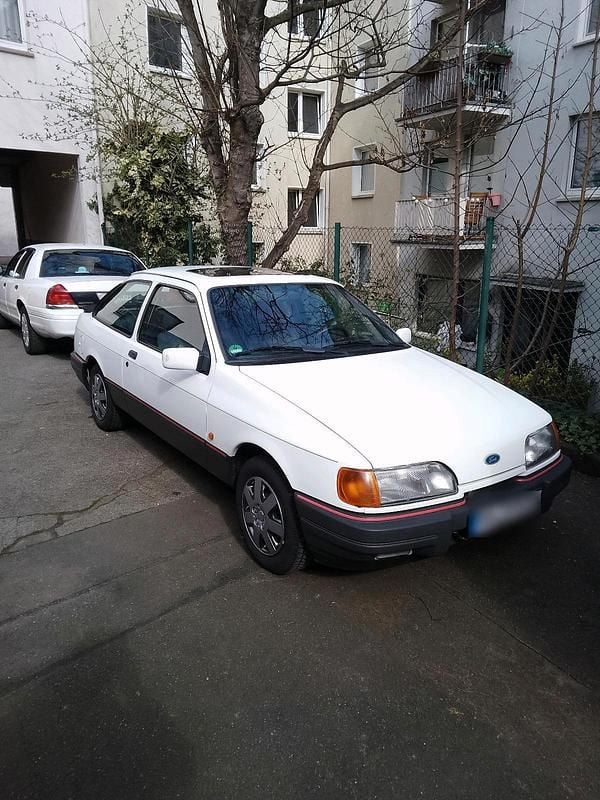 Second-hand Ford Sierra 120 CP (88 kW) 1989 Alb Coupe