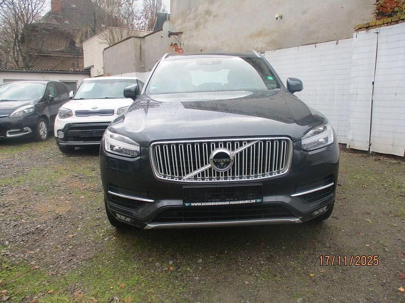 Grau Gebraucht 2017 Volvo XC90 Inscription SUV | 27.450 € (Superpreis) - Bild 1/4