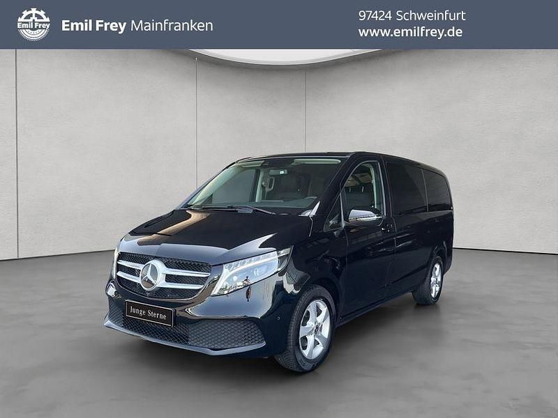 Obsidianschwarz metallic Gebraucht 2023 Mercedes V220 Van / Kleinbus | 47.490 € (Guter Preis) - Bild 1/4