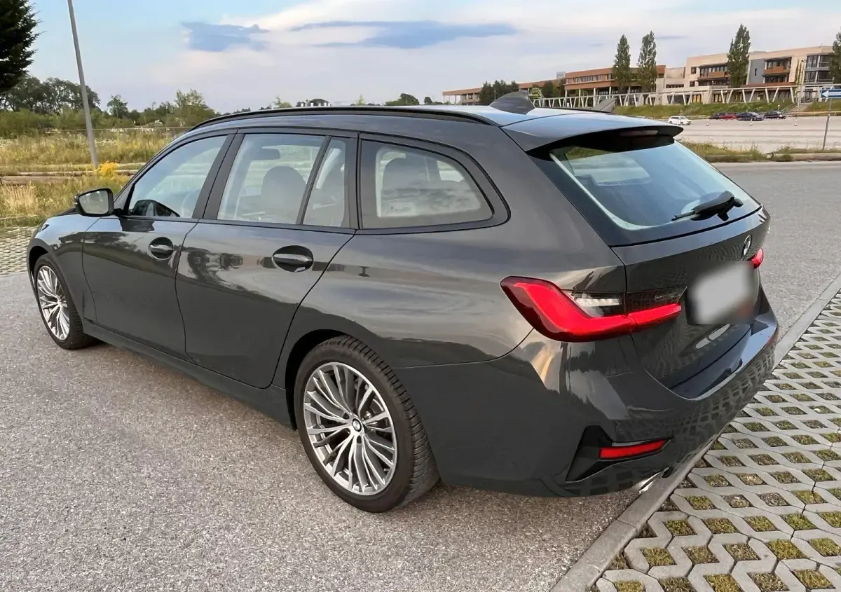 Gebraucht BMW 320 190 PS (139 kW) 2020 Grau Kombi