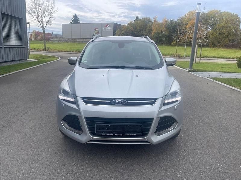 Silber Gebraucht 2013 Ford Kuga Titanium SUV | 9.999 € (Fairer Preis) - Bild 1/4