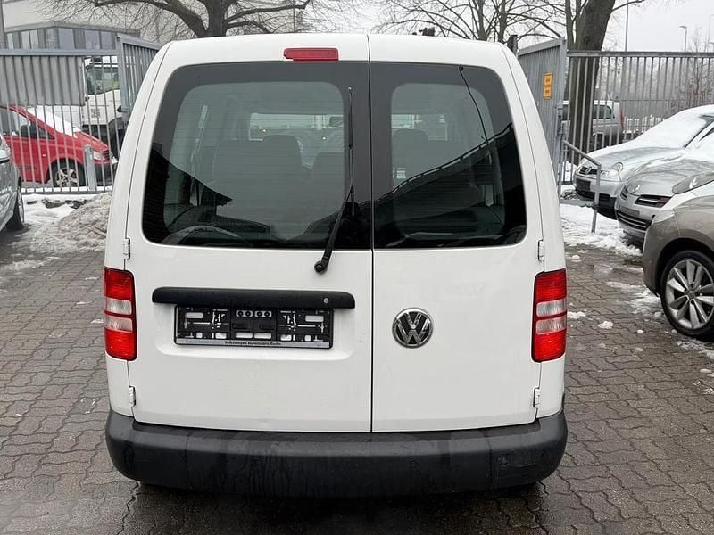 Second-hand VW Caddy Comfortline 102 CP (75 kW) 2015 Alb Monovolum