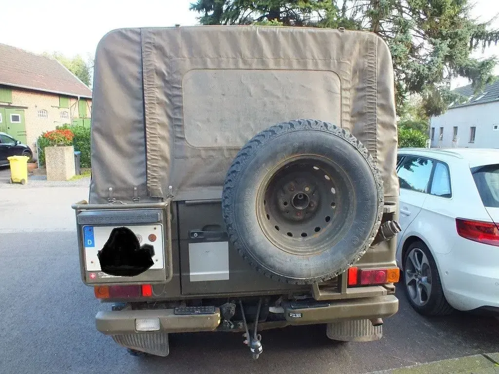 Gebraucht Mercedes G230 116 PS (85 kW) 1993 Grün SUV