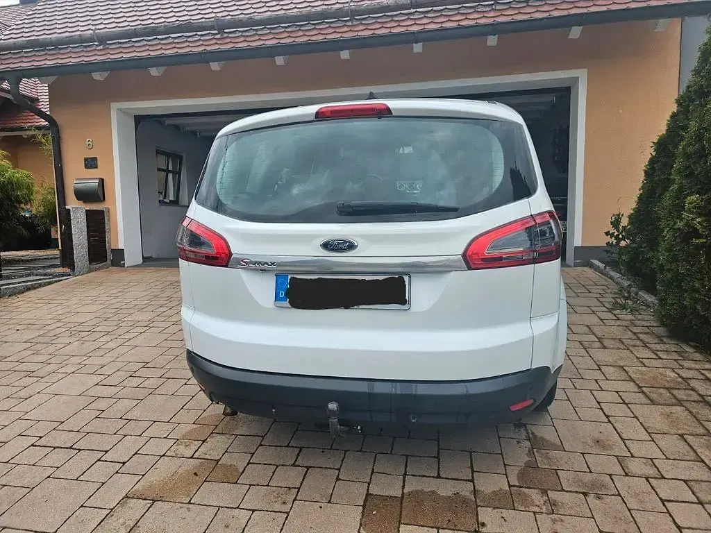 Gebraucht Ford S-MAX Titanium 163 PS (119 kW) 2013 Weiß Van / Kleinbus
