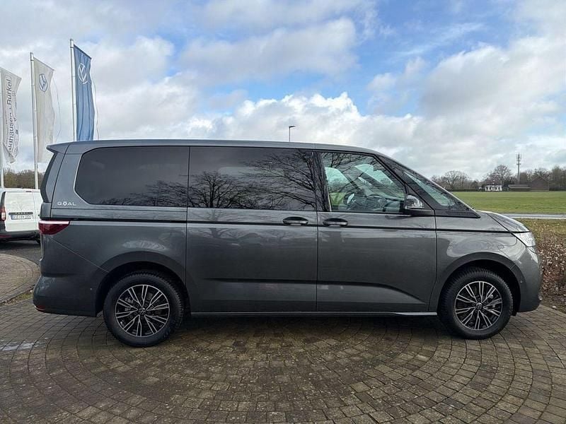Neu VW Multivan Life 204 PS (150 kW) 2026 Grau Van