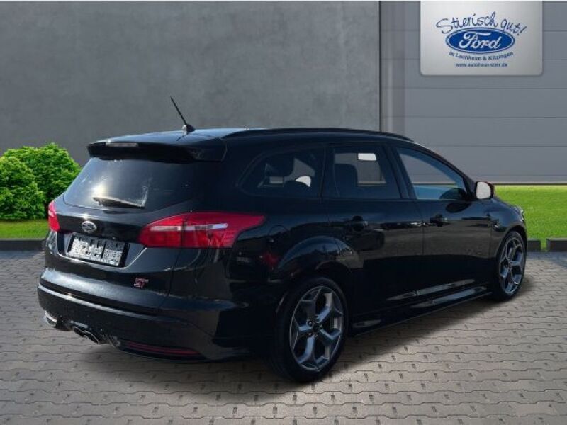 Usata Ford Focus ST 185 CV (136 kW) 2017 Nero Station wagon