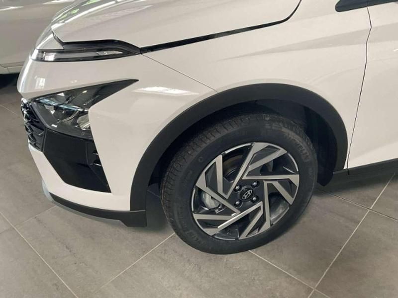 Gebraucht Hyundai Bayon Trend 101 PS (74 kW) 2024 Atlas white / sol SUV