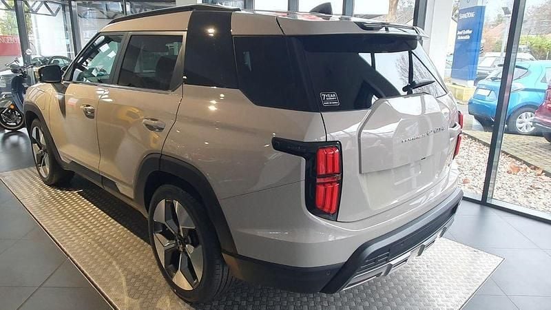Neu KGM Torres EVX 152 kW (207 PS) 2025 Beige SUV