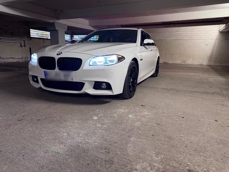 Weiß Gebraucht 2014 BMW 530 Kombi | 15.000 € (Teuer) - Bild 1/4