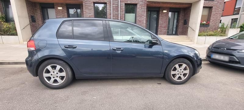 Gebraucht VW Golf VII 140 PS (102 kW) 2012 Blau Limousine