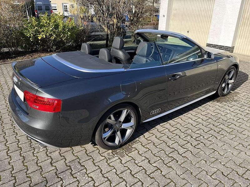 Gebraucht Audi A5 Cabriolet S-Line 170 PS (125 kW) 2016 Grau Cabrio