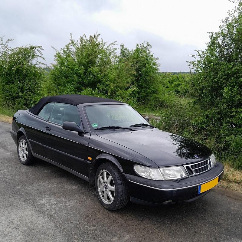 Schwarz Gebraucht 1995 Saab 900 Cabriolet Cabrio | 2.980 € - Bild 1/4