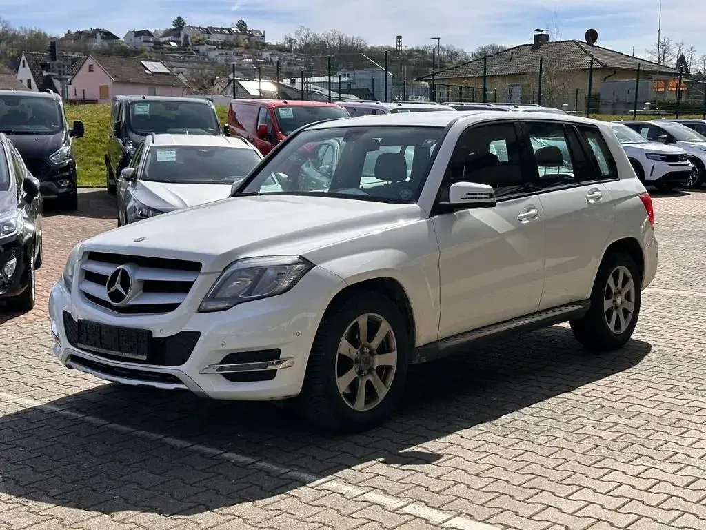 Gebraucht Mercedes GLK220 170 PS (125 kW) 2014 Polarweiß SUV