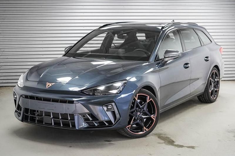 Gebraucht Cupra Leon VZ 333 PS (244 kW) 2025 Magnetic grau metallic (s7) Kombi