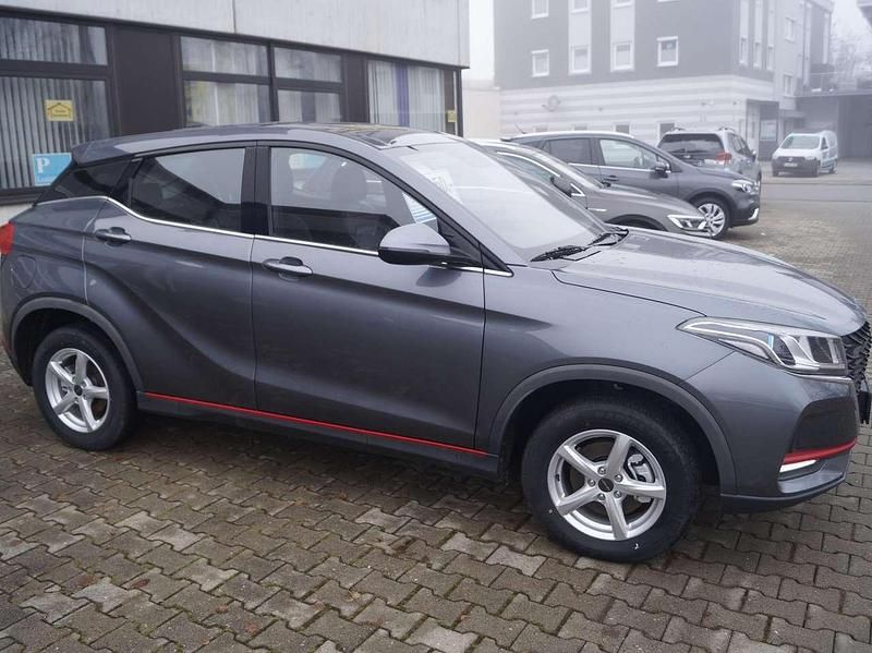 Neu DFSK Fengon 106 PS (77 kW) 2025 Grau Kleinwagen