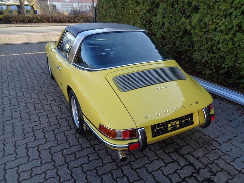 Gebraucht Porsche 911 122 PS (89 kW) 1971 Gelb Cabrio