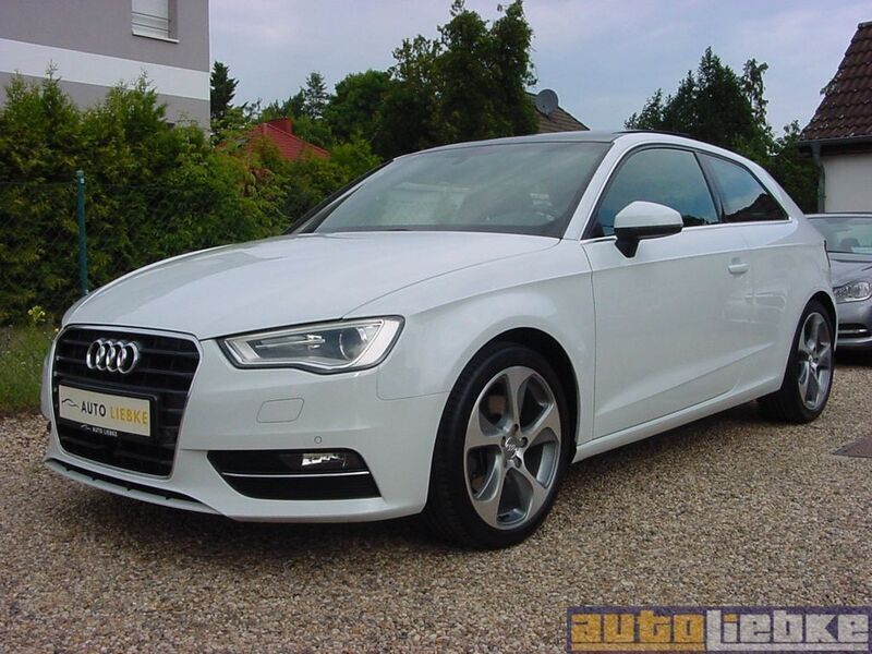 Weiß Gebraucht 2012 Audi A3 Sport Limousine | 11.790 € (Fairer Preis) - Bild 1/4