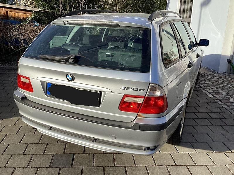 Usata BMW 320 150 CV (110 kW) 2003 Argento Station wagon