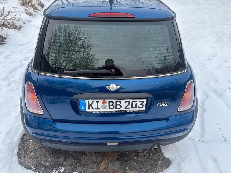 Gebraucht Mini Cooper 90 PS (66 kW) 2001 Blau Kleinwagen