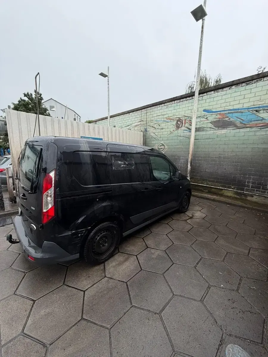 Gebraucht Ford Transit 121 PS (88 kW) 2014 Schwarz Kombi
