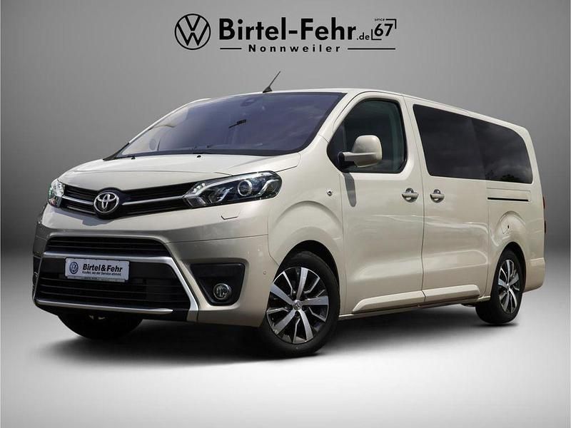 Silber Gebraucht 2019 Toyota Proace Verso Kombi | 29.999 € (Fairer Preis) - Bild 1/4