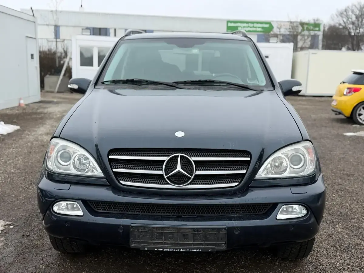 Gebraucht Mercedes ML500 292 PS (214 kW) 2002 Schwarz SUV