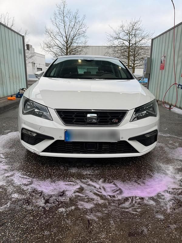 Gebraucht Seat Leon Beats 150 PS (110 kW) 2019 Weiß Limousine