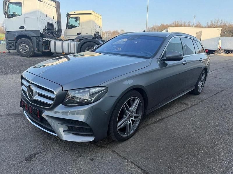 Second-hand Mercedes E400 340 CP (250 kW) 2019 Gri Berlinǎ