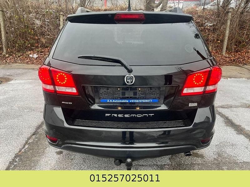 Gebraucht Fiat Freemont Lounge 170 PS (125 kW) 2014 SUV