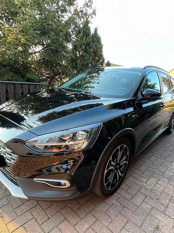 Gebraucht Ford Focus Active 182 PS (133 kW) 2019 Schwarz Kombi