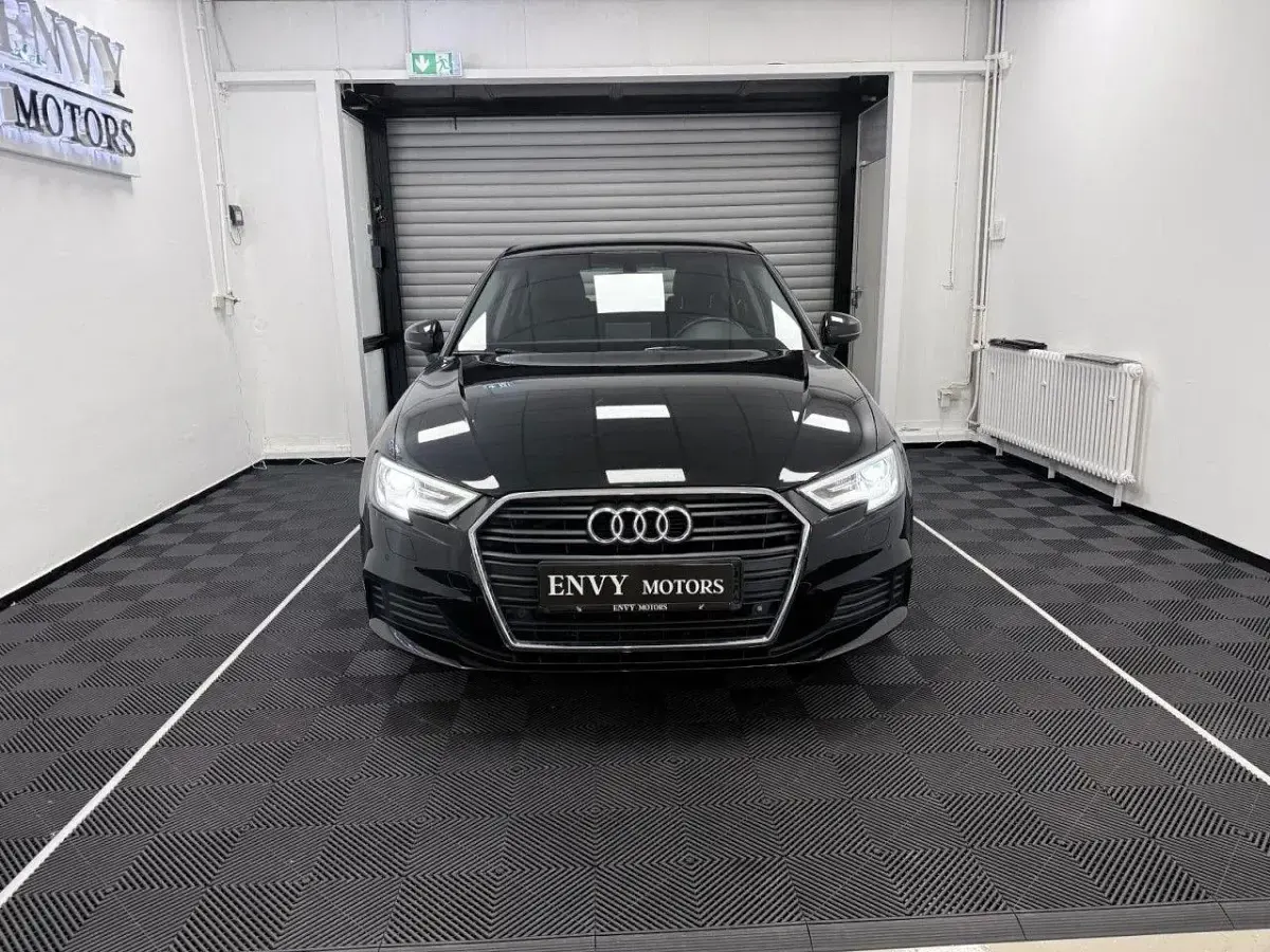 Gebraucht Audi A3 Comfort 150 PS (110 kW) 2020 Schwarz Limousine
