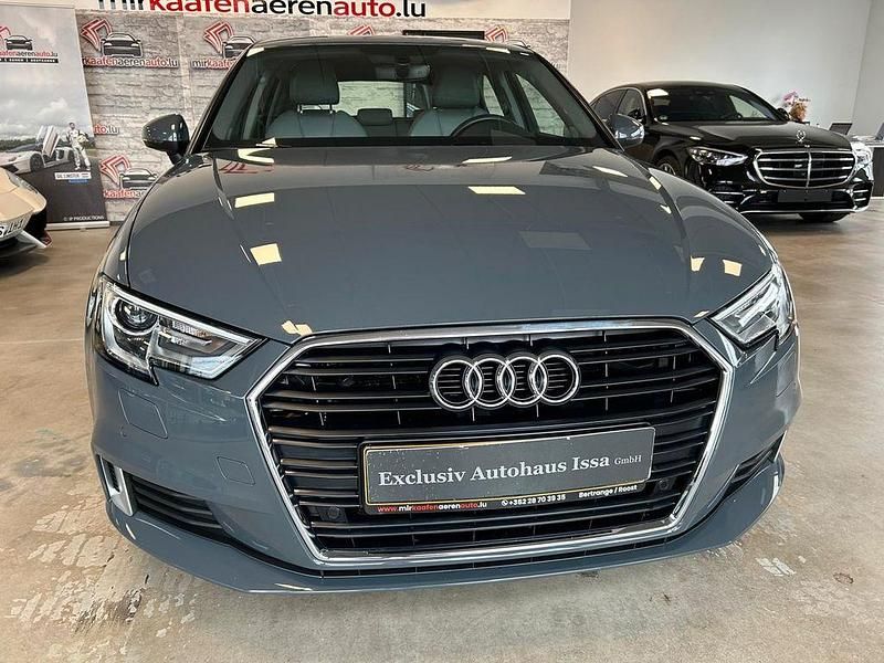 Grau Gebraucht 2019 Audi A3 Sport Limousine | 19.990 € (Fairer Preis) - Bild 1/4