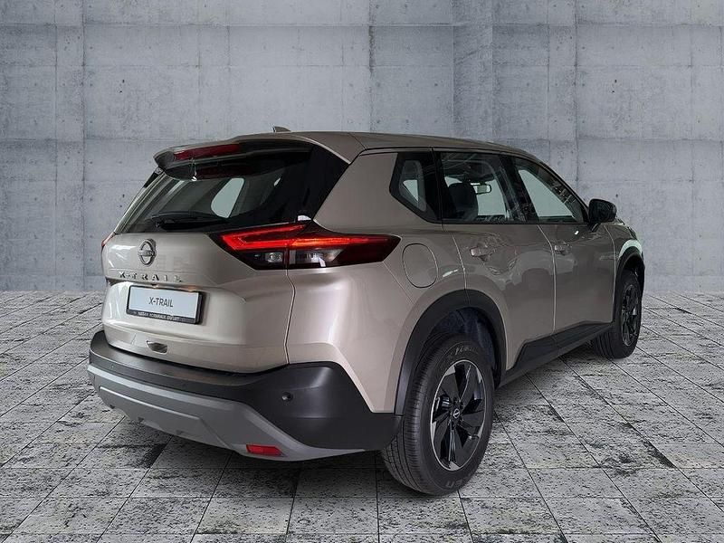 Neu Nissan X-Trail Acenta 163 PS (119 kW) 2025 Silver m SUV
