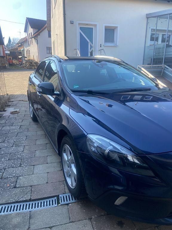 Gebraucht Volvo V40 CC 190 PS (139 kW) 2015 Blau Kombi