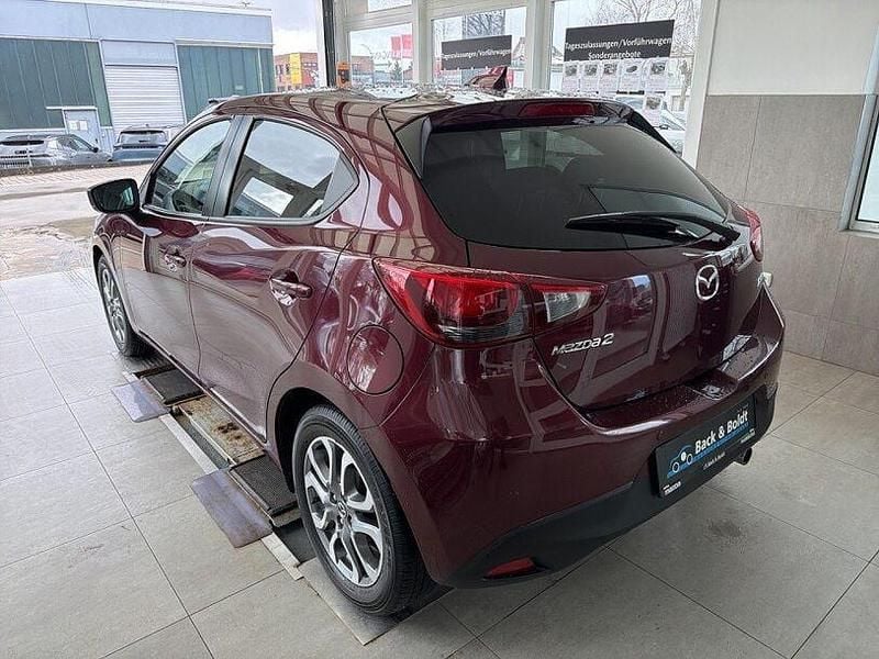 Gebraucht Mazda 2 Kizoku Intense 90 PS (66 kW) 2018 Karmesinrot (metallic) Kleinwagen