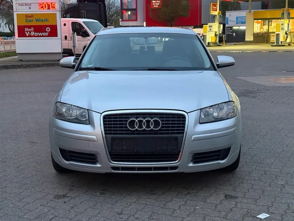 Gebraucht Audi A3 102 PS (75 kW) 2005 Silber Kleinwagen