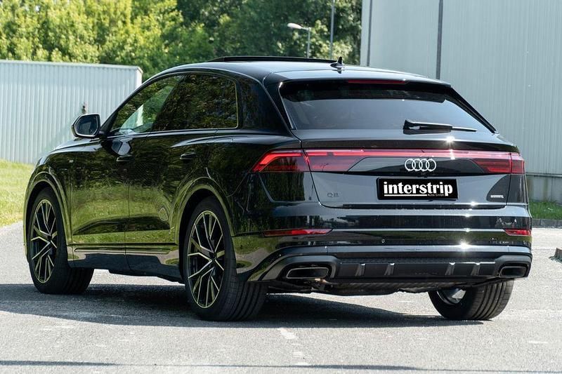 Gebraucht Audi Q8 S-Line 286 PS (210 kW) 2025 Schwarz SUV