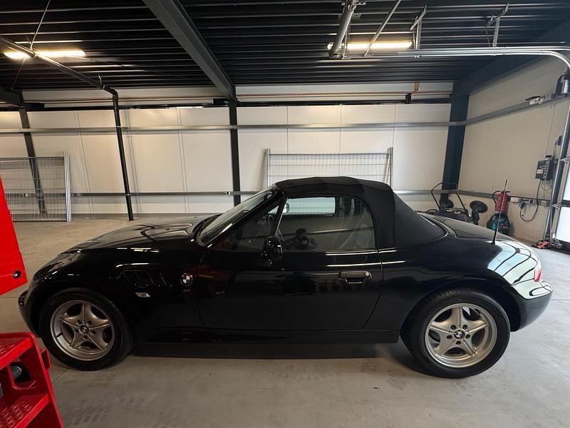 Gebraucht BMW Z3 140 PS (102 kW) 1998 Schwarz Cabrio