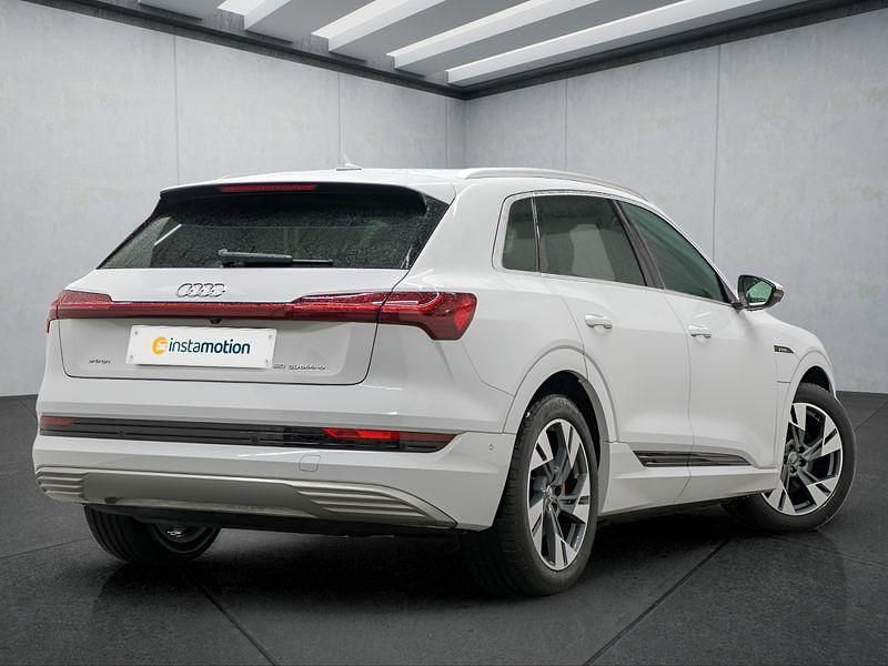 Gebraucht Audi e-tron S-Line 230 kW (313 PS) 2020 Weiß SUV