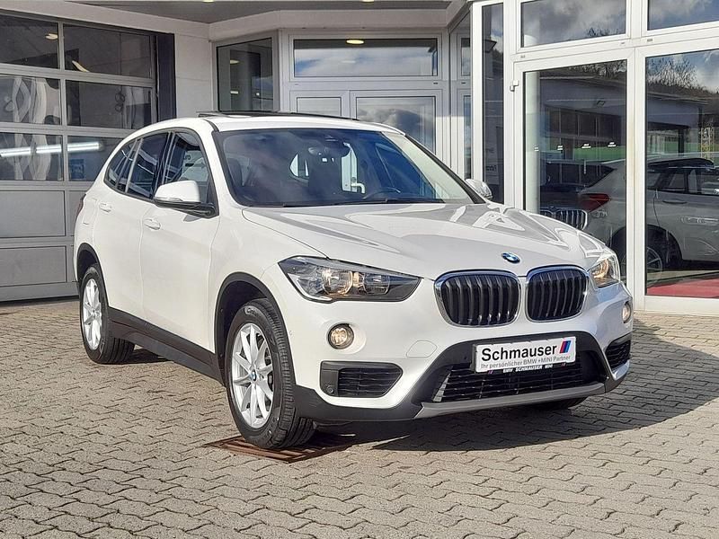 Weiß Gebraucht 2015 BMW X1 Advantage SUV | 19.890 € (Fairer Preis) - Bild 1/3