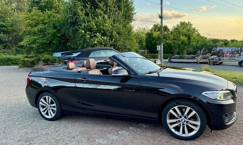 Braun Gebraucht 2016 BMW 220 M Sport Cabrio | 16.990 € (Guter Preis) - Bild 1/4