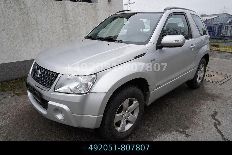 Gebraucht Suzuki Grand Vitara Comfort 129 PS (94 kW) 2012 Silber SUV