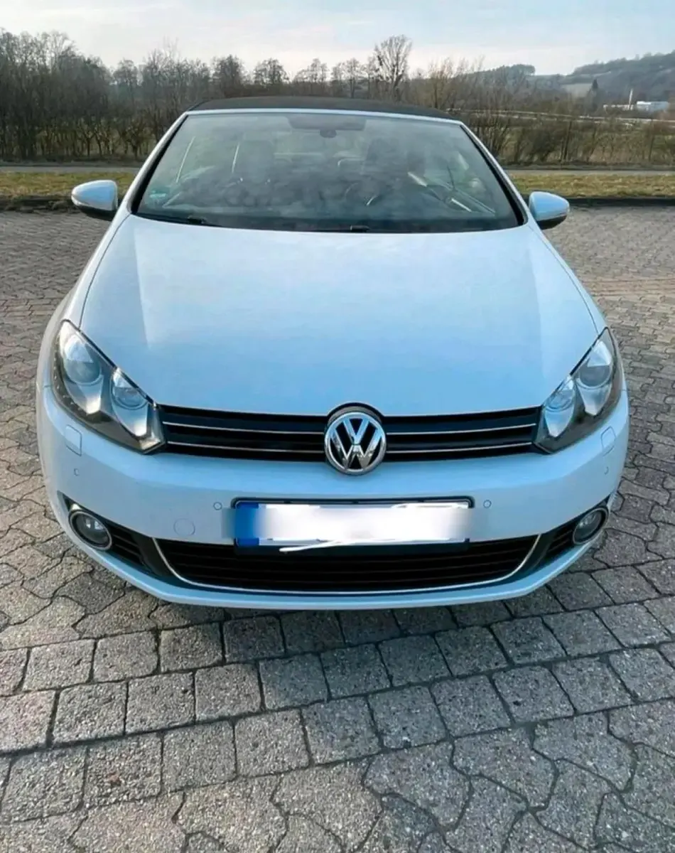 Gebraucht VW Golf Cabriolet 105 PS (77 kW) 2012 Weiß Cabrio