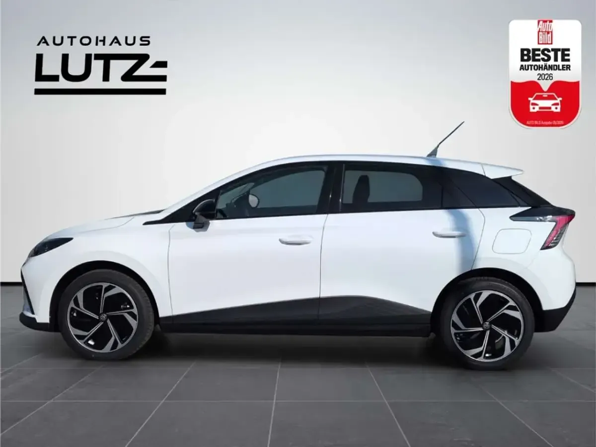 Neu MG MG4 EV Luxury 139 kW (190 PS) 2026 Arctic white Kleinwagen
