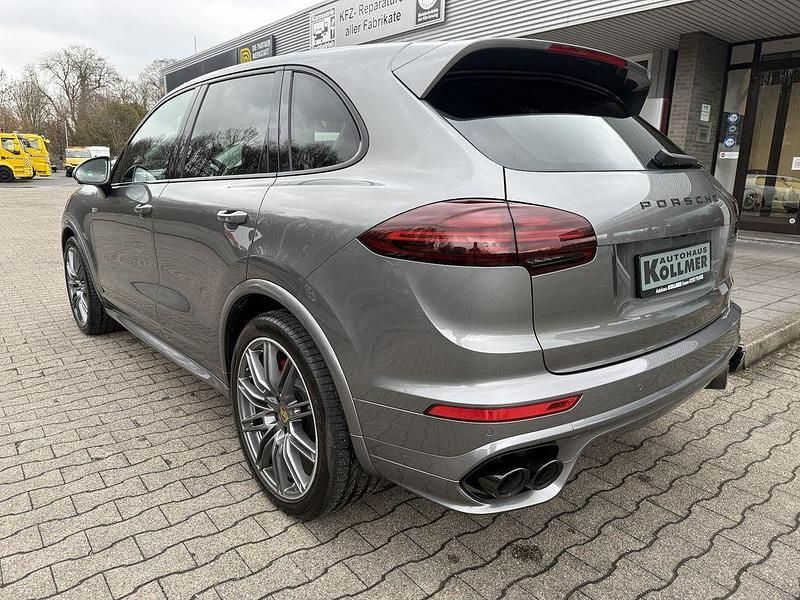 Gebraucht Porsche Cayenne GTS 441 PS (324 kW) 2016 Meteograumet. SUV