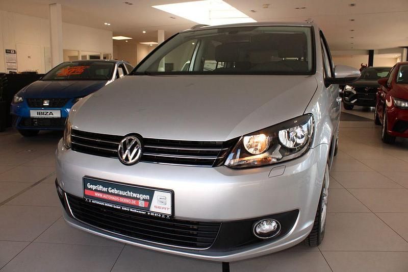 Gebraucht VW Touran Highline 140 PS (102 kW) 2015 Silber Van / Kleinbus