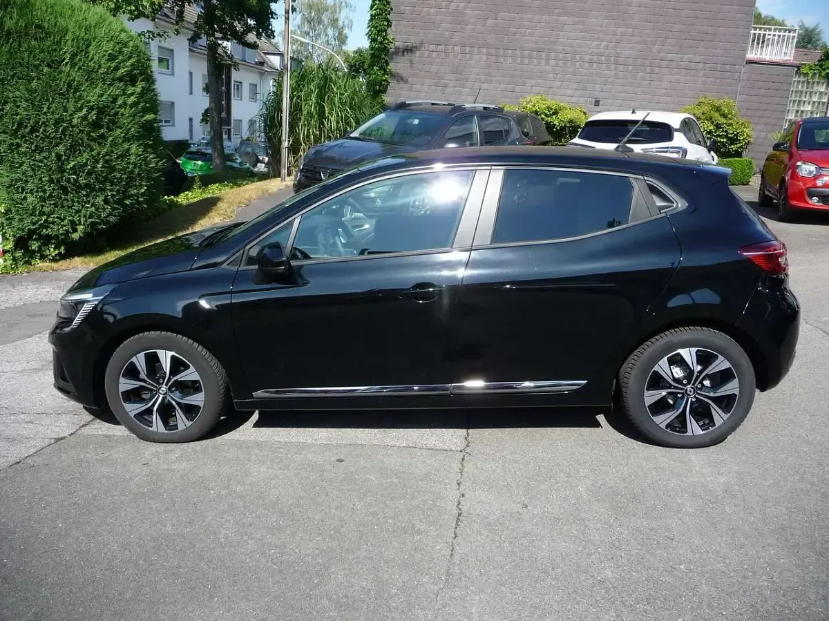 Gebraucht Renault Clio Evolution 91 PS (66 kW) 2023 Schwarz Kleinwagen