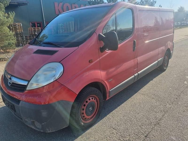 Gebraucht Opel Vivaro 114 PS (83 kW) 2007 Rot Van / Kleinbus
