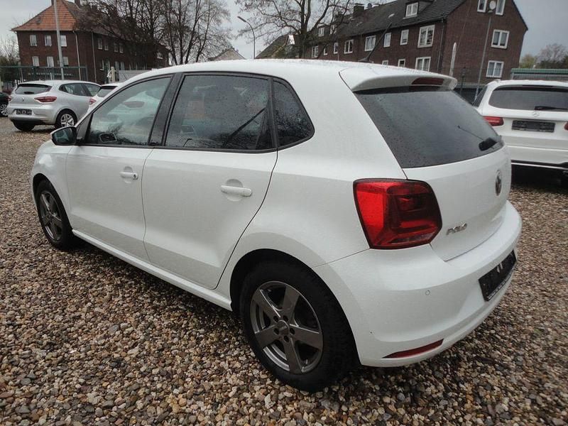 Gebraucht VW Polo Highline 90 PS (66 kW) 2016 Weiß Limousine